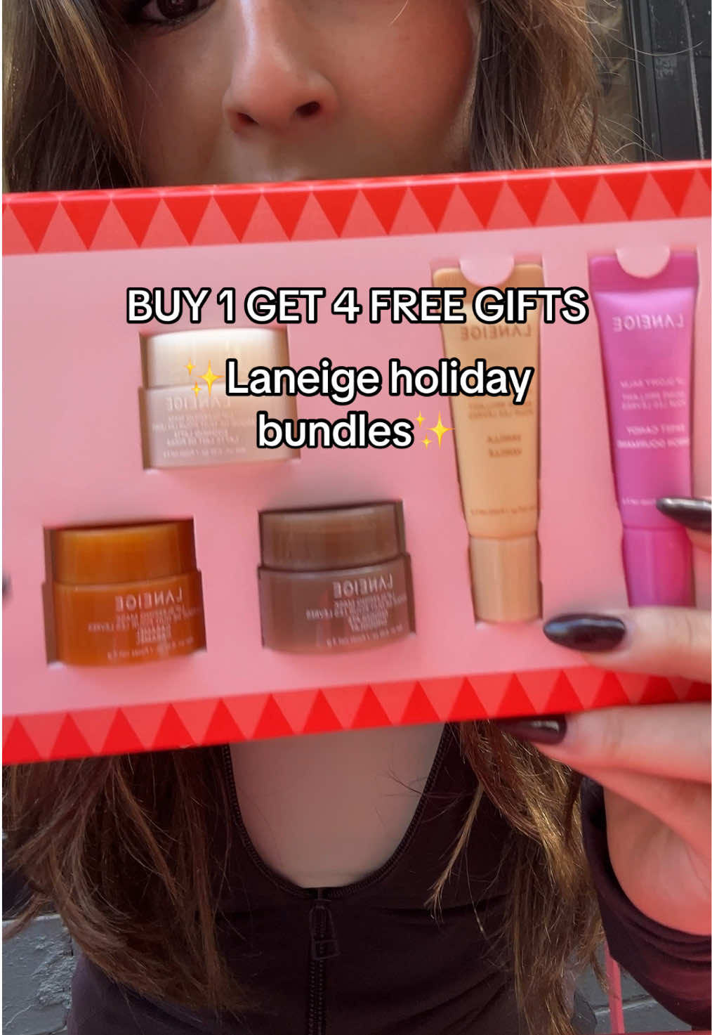 OMGGG RUN!! @laneige_us #laneige_us #holidaygiftsets #makeupbundles #laneigeholiday #beautybundles 