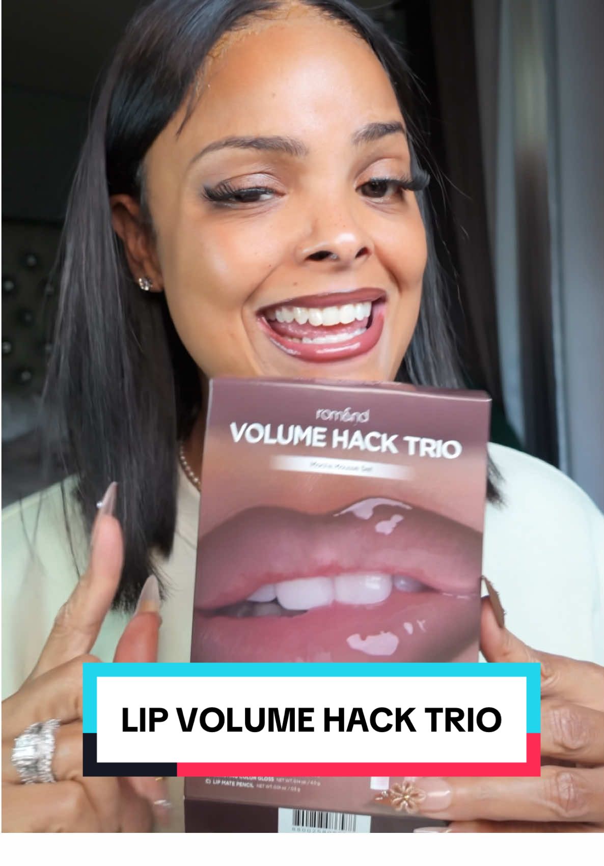 Trying this viral lip trio for the first time.  I LOVE IT! #lipvolumehack #kbeauty #virallipcombo #tiktokshopcreatorpicks #beautyhacks 