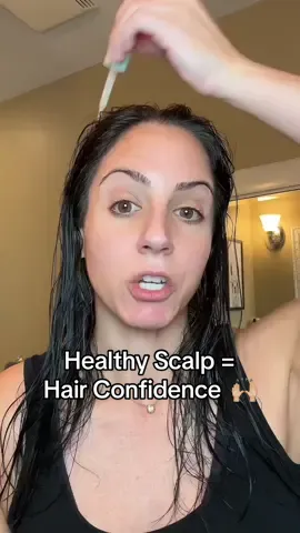 Confidence starts at the scalp 💆🏻‍♀️✨ @Divi Scalp & Hair Health Scalp Serum helps create the perfect environment for stronger, healthier-looking hair with ingredients like copper peptides, caffiene, and amino acids. It’s lightweight, water-based formula absorbs easily, never feels greasy, and can be used on wet or dry hair. Healthy scalp, happy hair, unstoppable confidence 💫 #divi #scalpcare #thinninghair #hairgrowthjourney #hairgrowthserum 