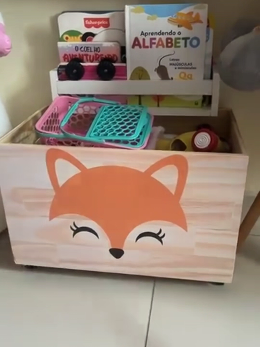 Caixote para guardar brinquedos. #decoracaodecasa #casadecorada #caixotebrinquedo #casaorganizada 