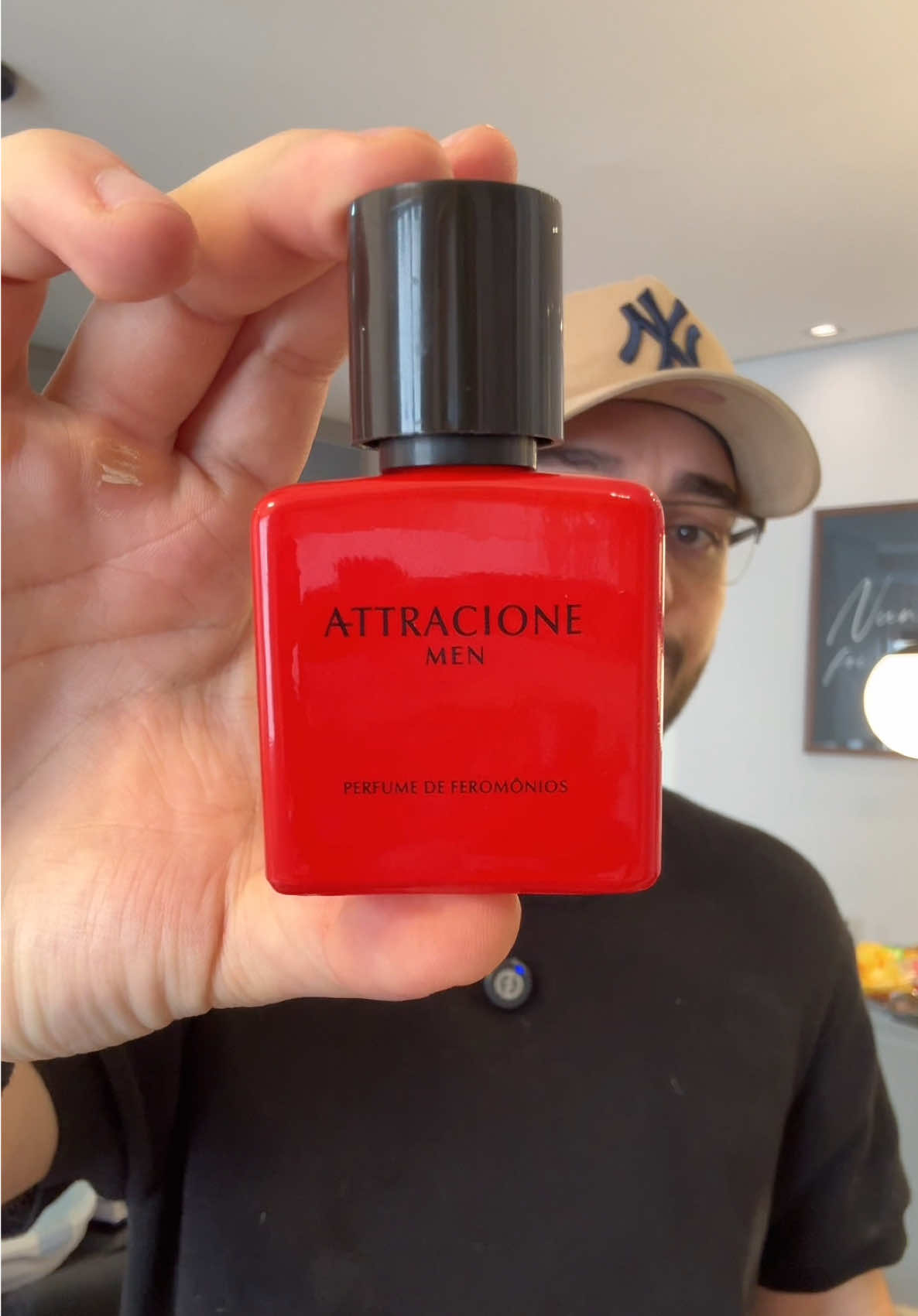 Porque será que esse perfume marcante está fazendo tanto sucesso ? Veja todos os detalhes . #perfume #perfumes #achadinhosdashopee #achadosshopee #tiktokshop 