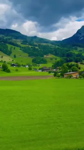 SWITZERLAND 🇨🇭🍂🏔️🖼️🏠🌳⛰️🏡🚂 #lauterbrunnen_switzerland🌸🍁 #luzern_switzerland___snow💕 #rosenlaui_switzerland_rosenlaui🏔️ #photographytricks❤️familytimes #rosenlaui_schweiz_rosenlau 