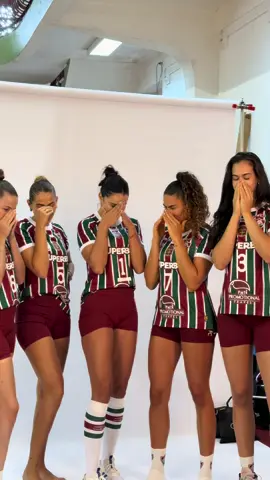 Também estamos assim com a nova Armadura do Fluzão, Ariane! 😮‍💨😮‍💨 Hoje foi dia de #MediaDay com as #GuerreirasDoVôlei! #Fluminense #VoleiFeminino #TikTokEsportes 