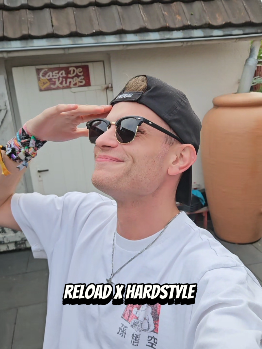 Nostalgie gepaart mit derzeitigen musikgeschmack 😍😍 #reload #hardstyle #euphorichardstyle #festival #harderstyles 