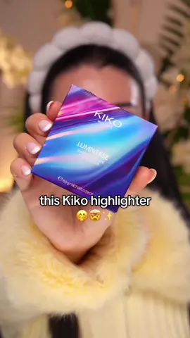 this kiko highlighter in the shade 01 solar rise lumiverse 🫣🤯🤭 #kikomilano #highligher #glittermakeup 