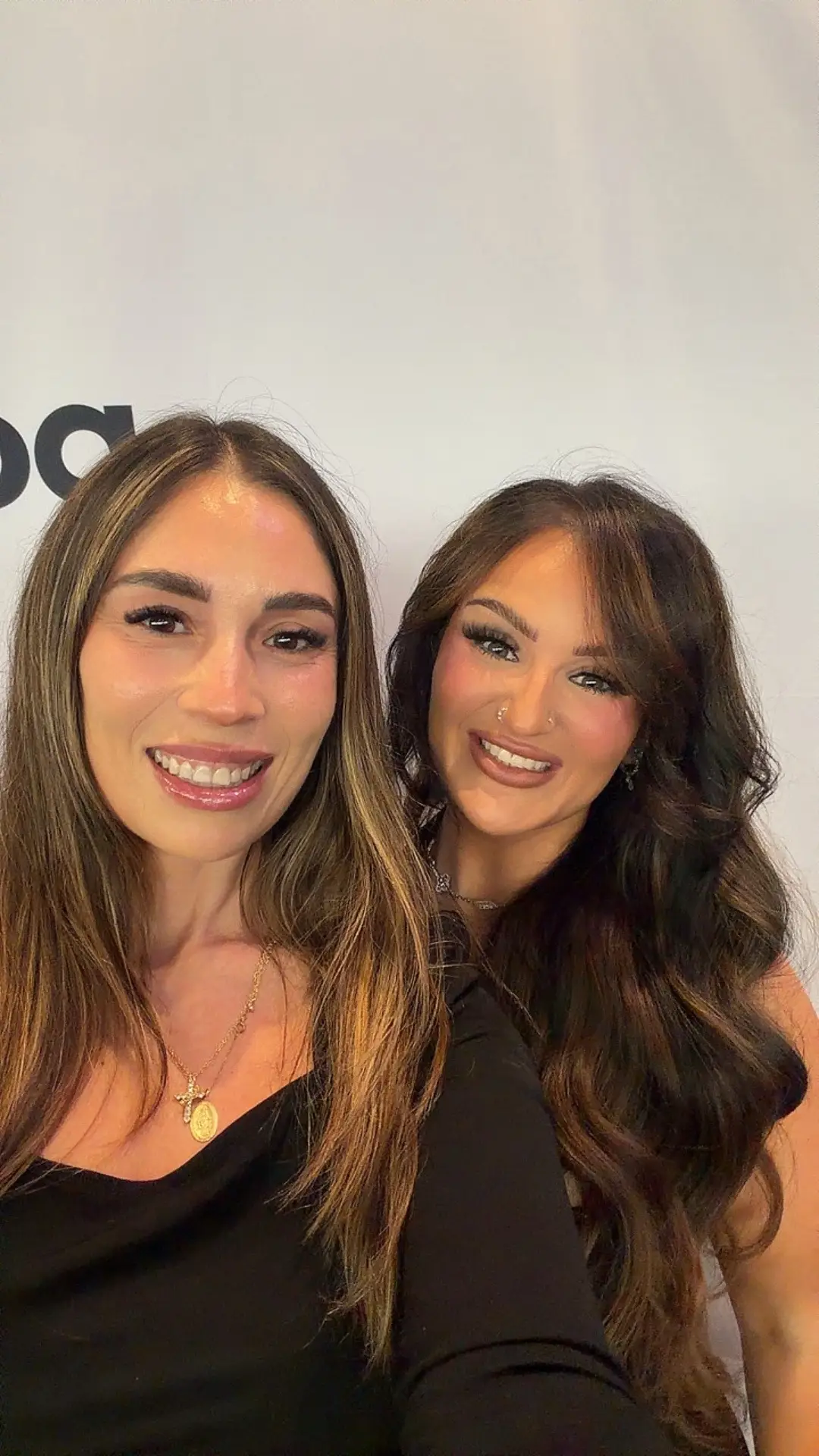 Literally the sweetest human ever and so incredibly beautiful in person. You could have left the event after your speech like most influencers do but you stayed and met so many of us. Thank you!🙏 @Point of View Beauty 