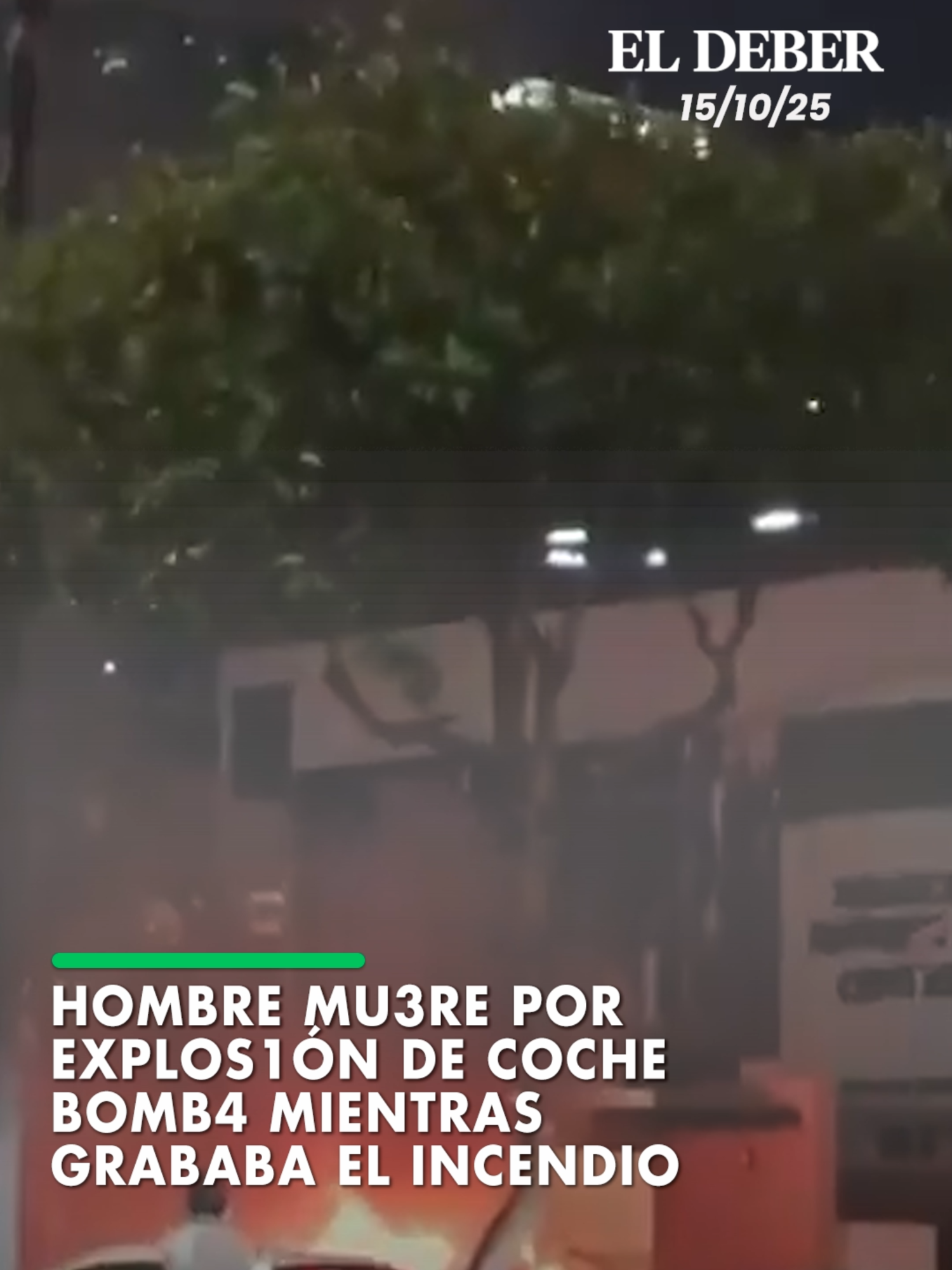 Medios locales, reportan que un taxista perdió la vida en Guayaquil, Ecuador, cuando un vehículo que se encontraba incendiándose y expl0tó mientras él grababa la escena. La onda expansiva lo alcanzó, provocando su fall3cimiento instantáneo. #ElDeber #Ecuador #Guayaquil #Taxista #Internacional #Noticias 📹 RRSSecuador