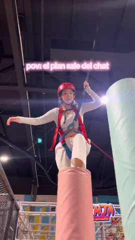 que divertido fue😭sin sonido para que disfruten con nosotras🧡  #fyp #trampolinepark #parque @gyshi @Camila ☾ 