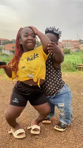 Camanda stete ne Aisha mulibulala Oluzungu #ensiyabampi #ensiyabampi 
