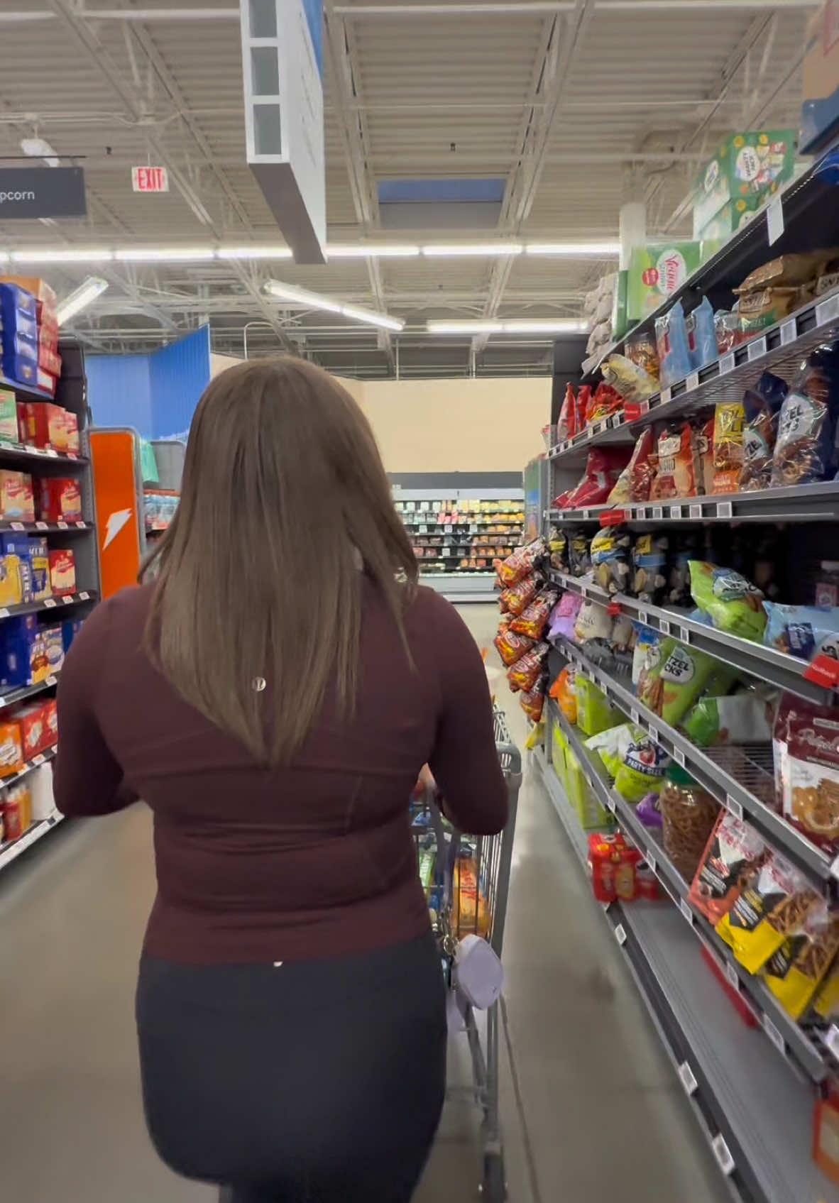 Come with us to spend $50 or LESS 💰 at Walmart 🛒 in a day in my life 🫶🏽 Lmk if yall want a grocery haul?! if you watch all the way till the end comment how much i spent in total with groceries and with toiletries 🛒💳 #lululemon #lulu #definejacket #groceryshopping #groceries #shopping #dayinmylife #Vlog #grocerystore #grocery #walmart #fyp #viral 