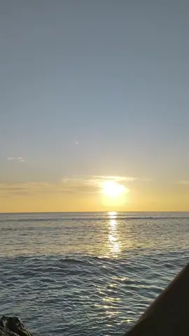 🌊☀