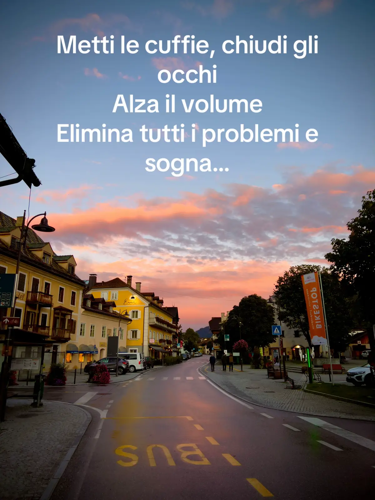#trentinoaltoadige #volume #occhi #cuffie #neipertee 