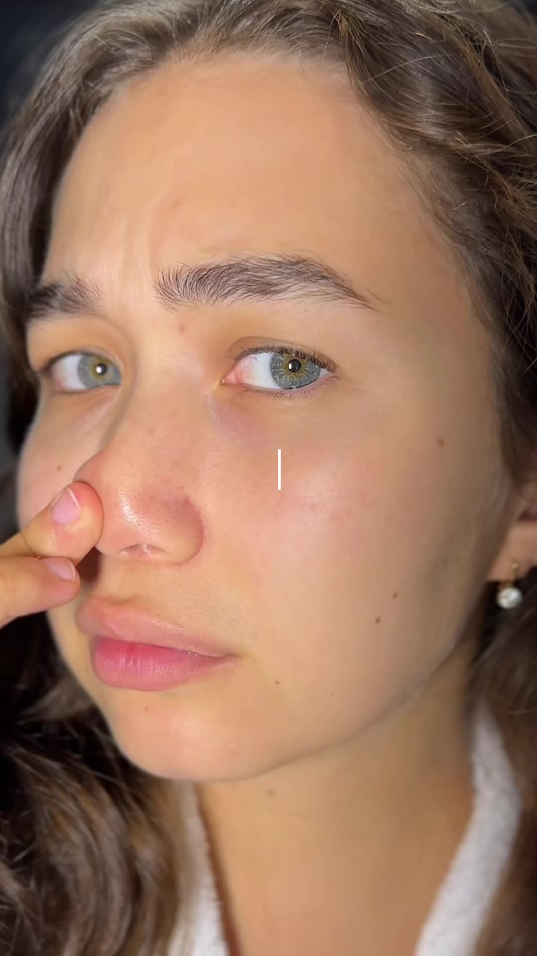 Clogged pores? Breaking out? Dull Skin? Try oil cleansing. Clearly FACE is a must-have for every skin type. 100% natural oils, no fillers, no preservatives and non-comedogenic. Cleanse, remove makeup, exfoliate and moisturize with one product! Made in small batches in the USA, inspired by Korean skincare, and made with the best natural and organic ingredients available. #oilcleansing #koreanskincare #cloggedpores #oilyskin #oilcleanser #makeupremover #blackheads #whiteheads #largepores #skincare #naturalskincare #organicskincare #teenskincare #madeinusa #organicproducts #facecleanser #deepporecleansing #koreanbeauty #essentialoils #flawlessskin #healthyskin #nomorebreakouts #vegansqualane #isabellasclearly