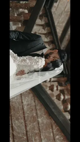 fall in love again and again  #wedding #fallinlove #Love #bruiloft #trouwen #weddingdress #dress #bride #weddingring #bruid #bruidsjurk #weddingshoot #romantic #married 