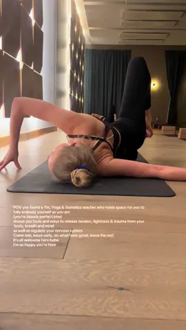 As a Yin yoga teacher I am a forever student, learning how to courageously hold that space for myself to feel it all so I can hold that space for you all. I was always taught by my teachers to get my house in order, not to negate my own feelings and experiences but to move through them to feel it all so I can then hold that space for you all. Best believe if you walk in late to my class I will smile, find you a Mat, bring you any props you might need and check in for Injuries, no matter when you arrive I’m happy you made it and I’m always open to holding that space for you.  #somatichealing #nervoussystemregulation #yinyoga #yogateacher #emotions 