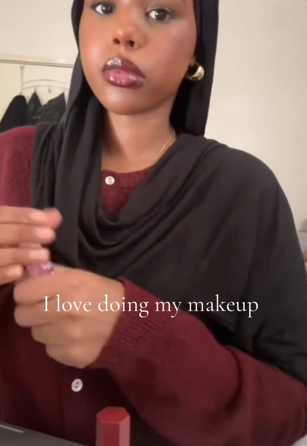 I tried following umas makeup tutorial this day!! Loved it @Uma Jammeh #makeup #fallmakeup #red #grwm 