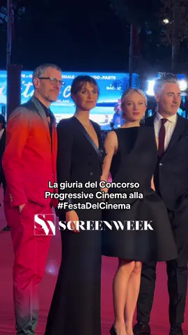 Paola Cortellesi presiede la giuria del Concorso Progressive Cinema alla XX edizione della Festa del Cinema di Roma 2025. È affiancata da una giuria internazionale composta da Teemu Nikki (regista finlandese), William Oldroyd (regista britannico), Brian Selznick (scrittore e illustratore statunitense) e Nadia Tereszkiewicz (attrice franco-finlandese).  #RoFF20 #FestaDelCinema #festadelcinemadiroma #LaVitaVaCosì #PaolaCortellesi 
