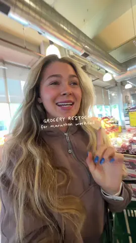 Gluten free grocery restock 🍓🫐🥯 #chicagomarathon #groceryrestock #chimarathon #raceweek #carbloading 
