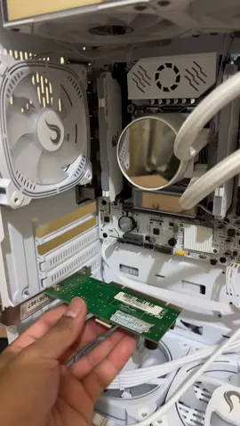 Agr o xeon explode kkkk #xeon #pcgaming #nvidia #rtx5070 