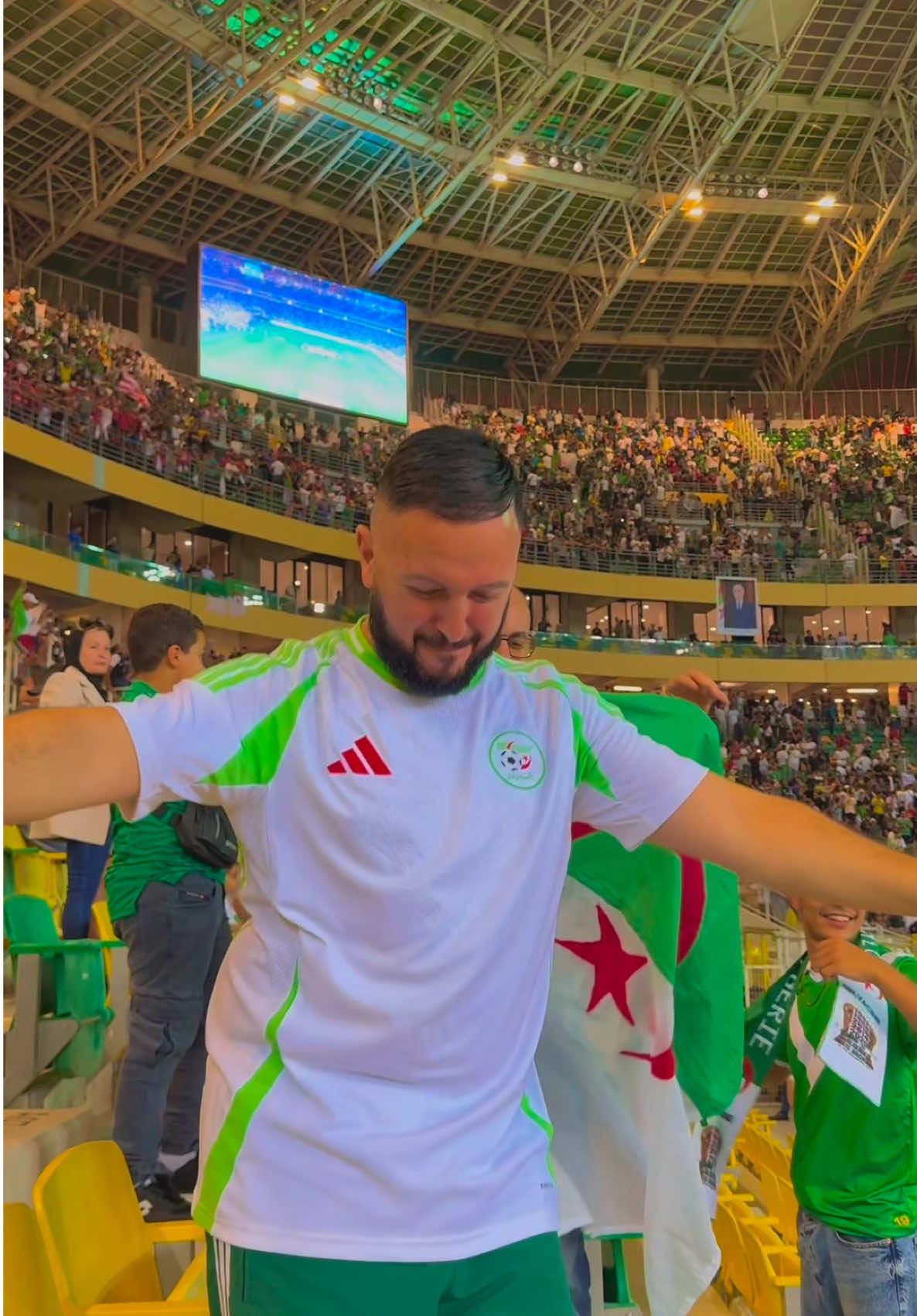 One two three Tu connais mon pays 🇩🇿 Fierté honneur principes et valeurs tatoué à jamais dans mon cœur ❤️  📸 @Oth_vr  #pourtoi #foryou #algeria #algerie  #djsem 