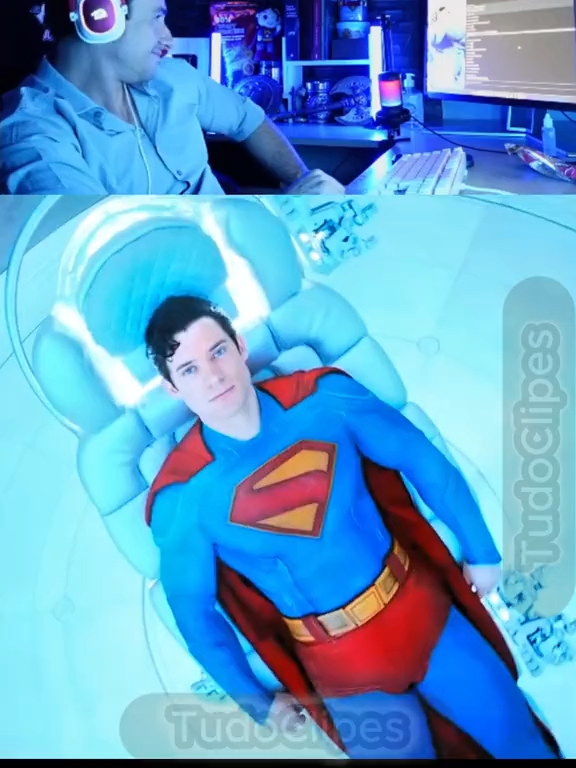 SuperXandao assistindo ao SuperBeta ,SuperMan moderno!#superman2025 #superxandao #fyp #f