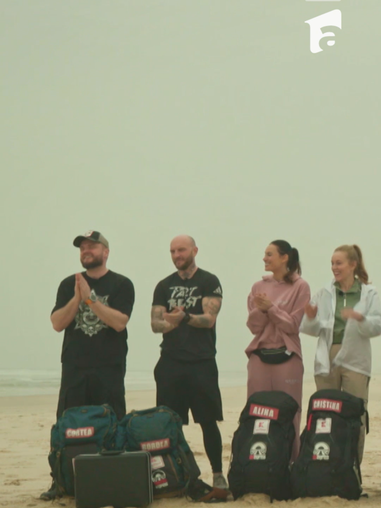 Alex și Stefan au făcut un gest deosebit: îi cedează amuleta lui Cortea. Acesta i-a promis fetiței lui că îi va aduce o amuletă din Asia Express și...s-a ținut de cuvânt.❤️ #asiaexpressromania #antena1 #vietnam #viralromania #showtv #fyp