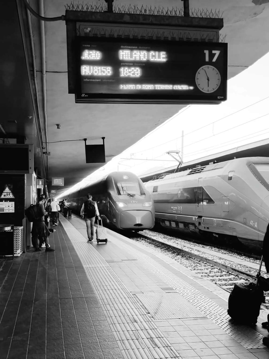 🧳🚄🌋 #napoli#naples#partenza#tihovolutobeneveramente#federicacarta 