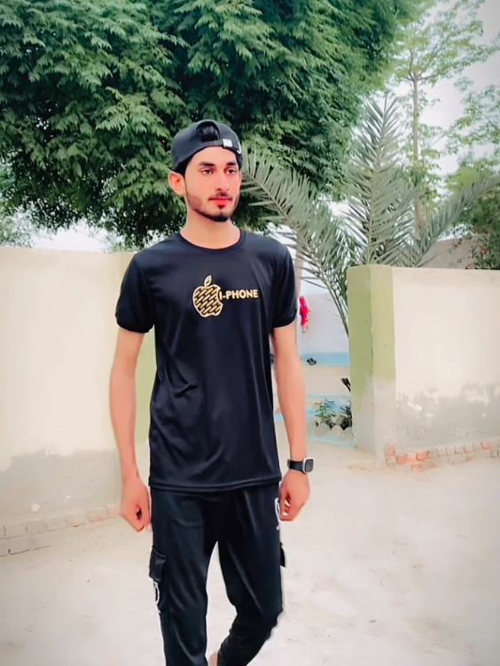 ♣️⚜️❣️ بندہ خود برانڈ ہونا چاہیے 🔥#trending 🤍#followers 💢 #foryoupage #brand 👑