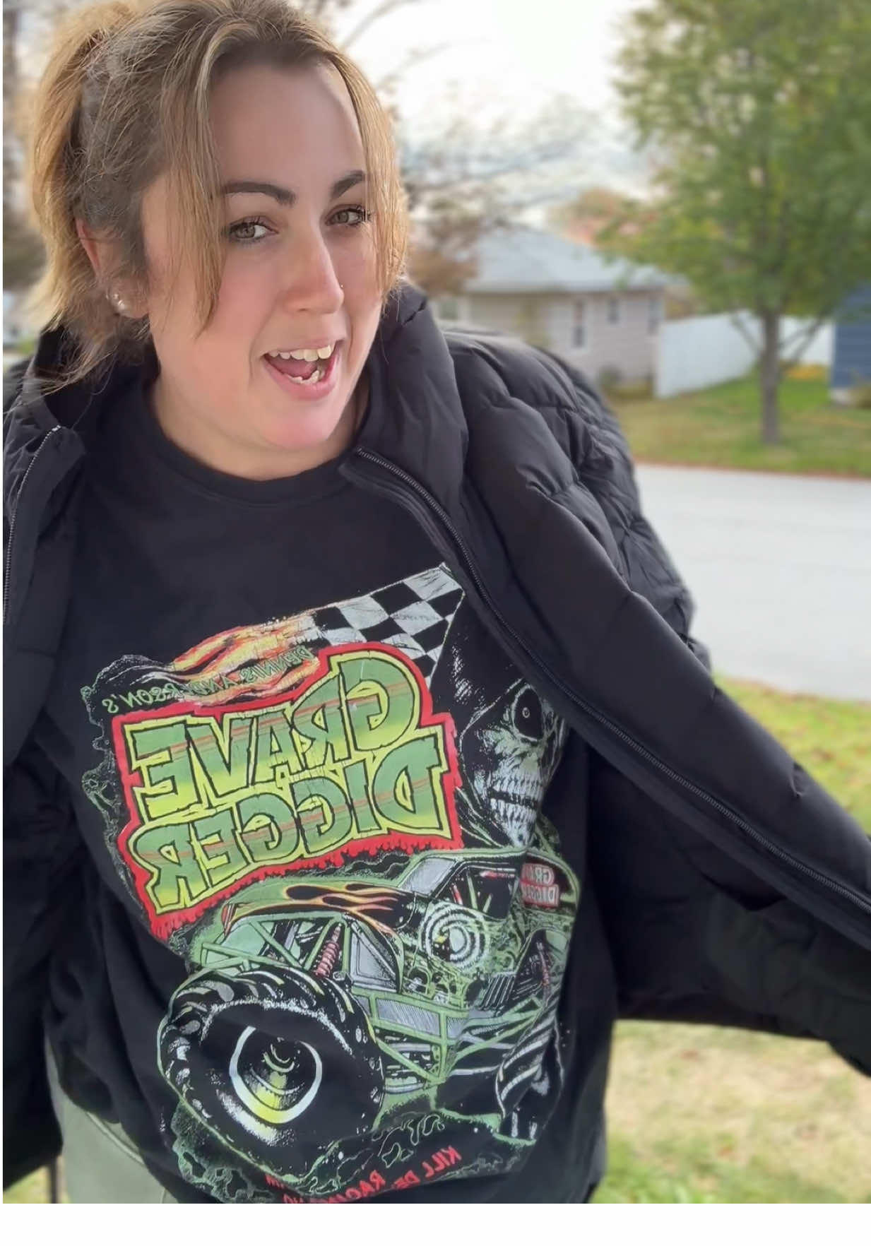 Let’s be honest, I’m always cold & it’s also perfect for fall 🤣 #plussize #plussizefashion #outerwear 