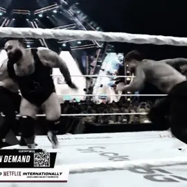 عدلت عليه شوي 👍 #everyone #WWE #romanreigns #fyp #jayuso 
