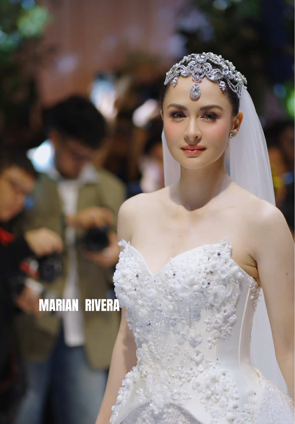 Cận cảnh vẻ đẹp không tuổi của mỹ nhân Marian Rivera #raindinhquayphim #hacchiccouture #hacchicbridal #MarianRivera 