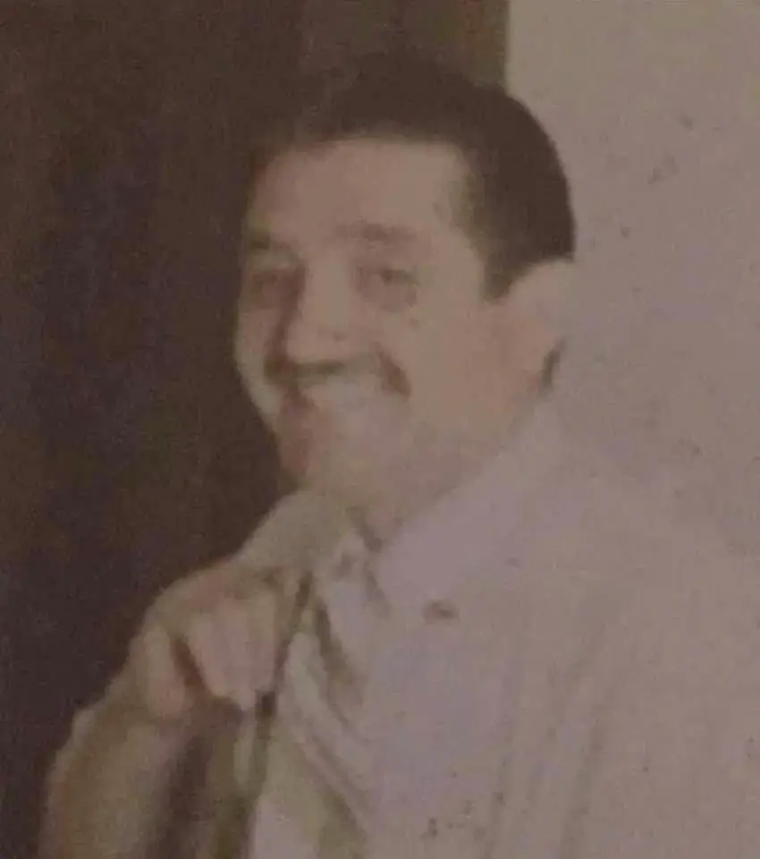 Te extraño muchísimo, papá. Siempre me harás falta. Visítame en mis sueños y dime cómo te va en el cielo. Te amo eternamente 💔😔✝️🪽🕊️
