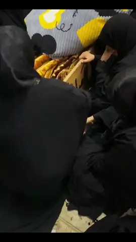 أنا لله وإنا إليه راجعون اللهم اغفر ذنبه وأرحمه وأسكنه فسيح جناتك #اللهم_صلي_على_نبينا_محمد #حزن #جنازة #مقبرة #كربلاء 