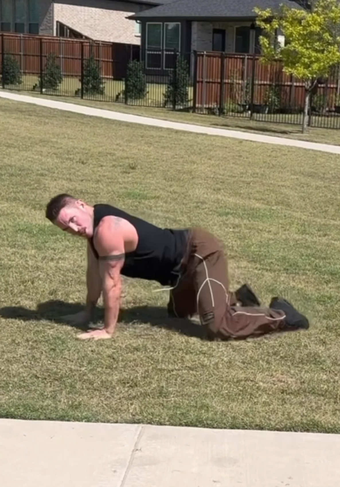 On today’s episode of “Dancing with the lawn” we have the queen @Christina Aguilera DIRTY which brought the Neighbourhood to their feet! 😜💃 Which song should I do next??? #BlakeInTheWild #dance #xtina  