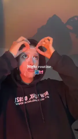 🌙🎀  #nightroutine #skincare #cleangirlaesthetic #wellnesstok #cozynight 