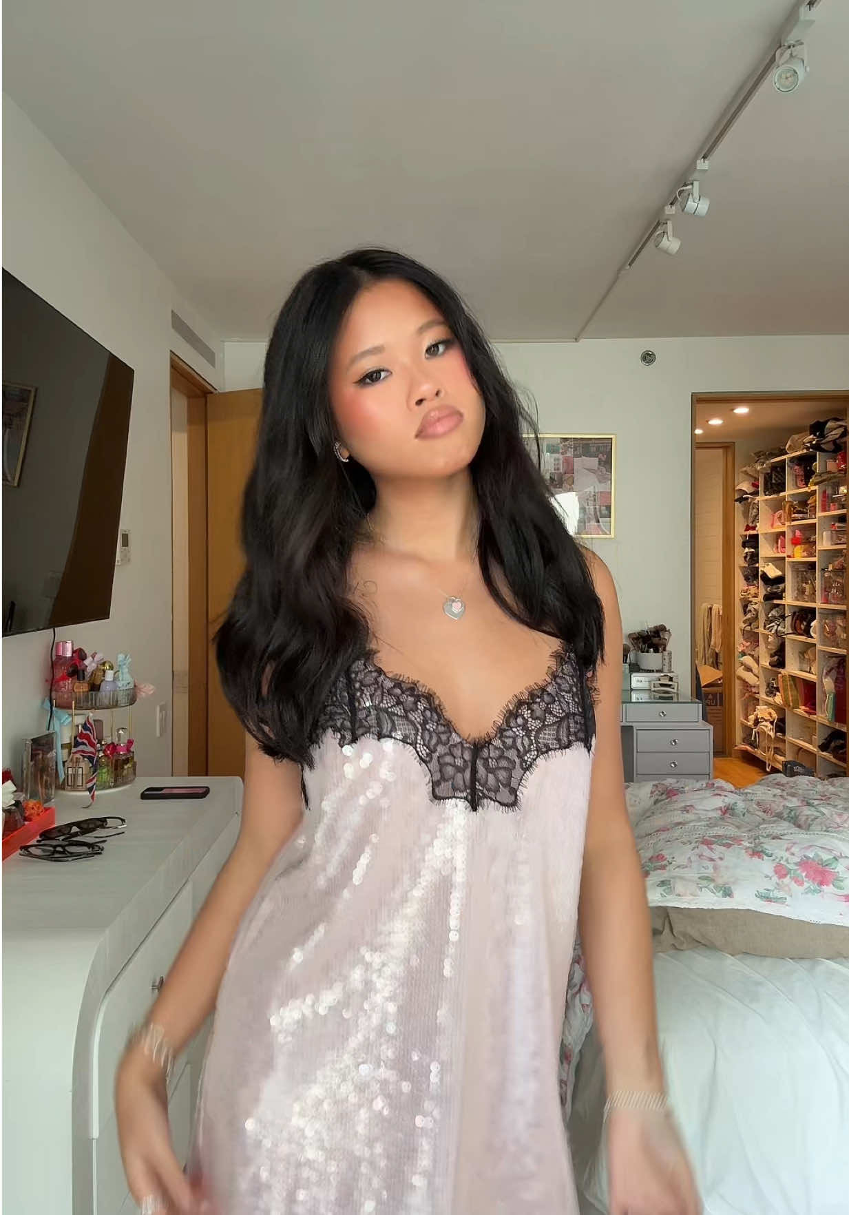 @Victoria’s Secret 