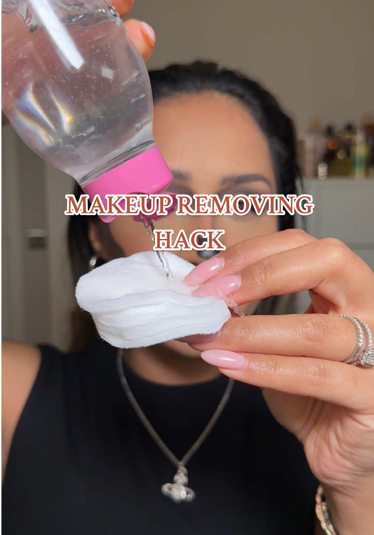 How I remove my makeup in under 2 mins 👀  Honestly the best esp on Halloween night 🤝  @Garnier micellar water cleanser  #skincarehack #skincare 