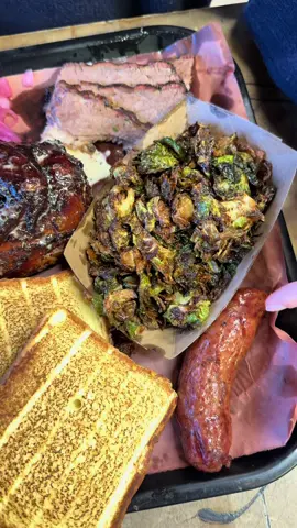 @Blackwood BBQ thanks for being the best🫶 1711 E Golf Rd Schaumburg, IL #barbecue  #chicagorestaurants #smallcreator #dinnerparty 