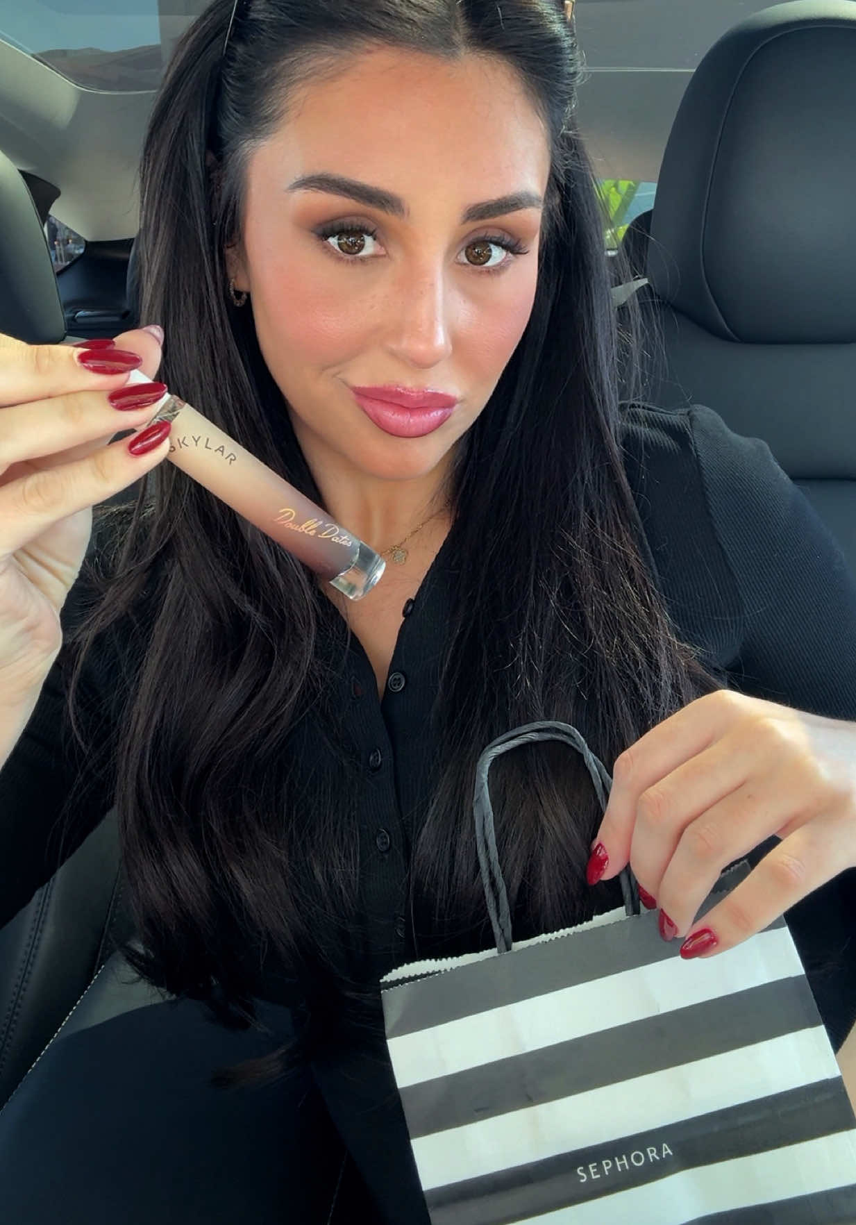 Replying to @vanessaggomezz honest first impressions of Double Dates by @Skylar Clean Beauty + @leah.kateb aka investigative journalism as one of the founding members of the gourmand community! #perfumetok #doubledates #gourmandperfume #firstimpression #fallperfume 