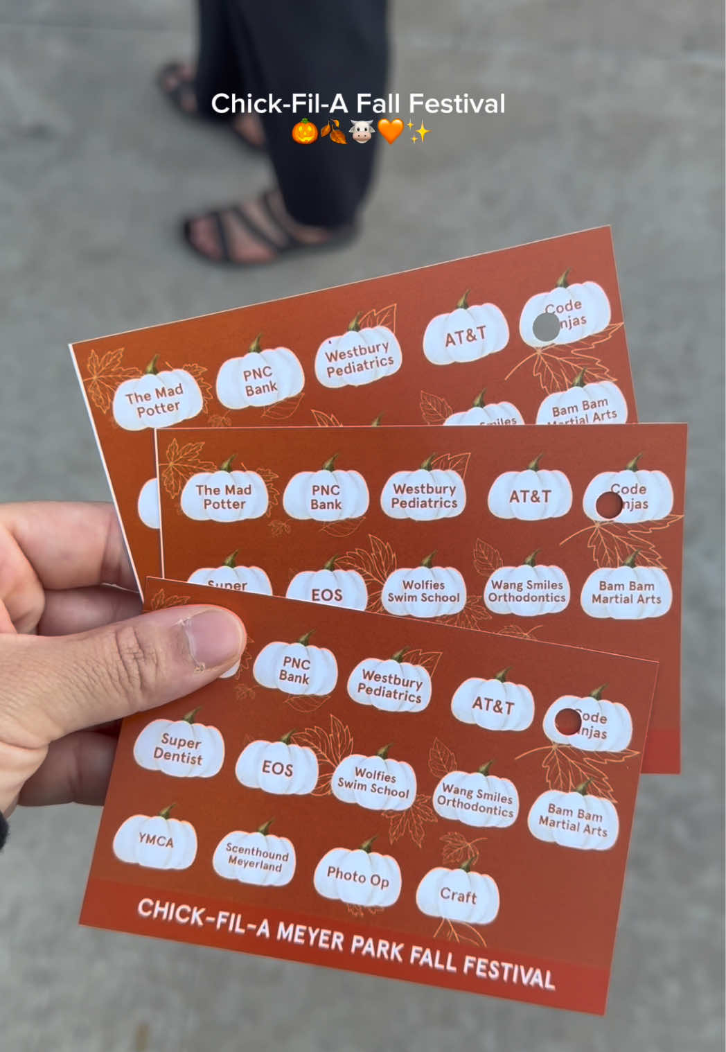 This is your sign to check your nearest Chick-Fil-A for their fall festival 🤩🎃🍂🐮🤎 @Chick-fil-A  . . . . #chickfila #fallfestival #fallactivities #pumpkinseason #fyp 
