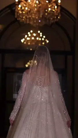 JULIET BRIDE  فستــان يحكي الفخـامة والرقي  مرصع بالسواروفسكي واللــؤلــؤ #فساتين_زفاف #صلاله_عُمان #أفخم_فساتين_زفاف_😍 #الشعب_الصيني_ماله_حل😂😂 #فساتين 