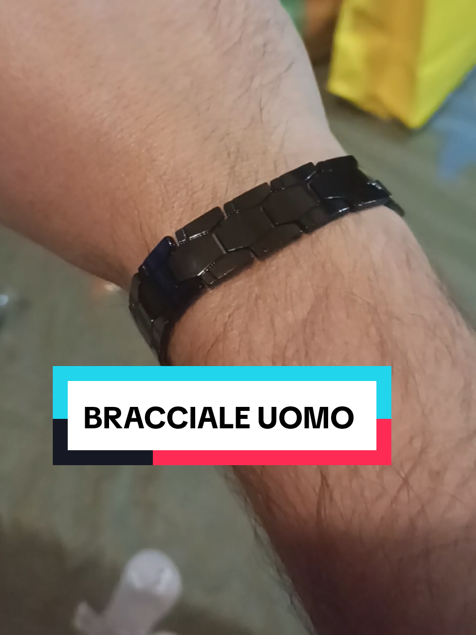 bracciale in lega di acciaio uomo disponibile su tiktokshop #tiktokshopitalia #bracciale #uomo #accessori #moda 