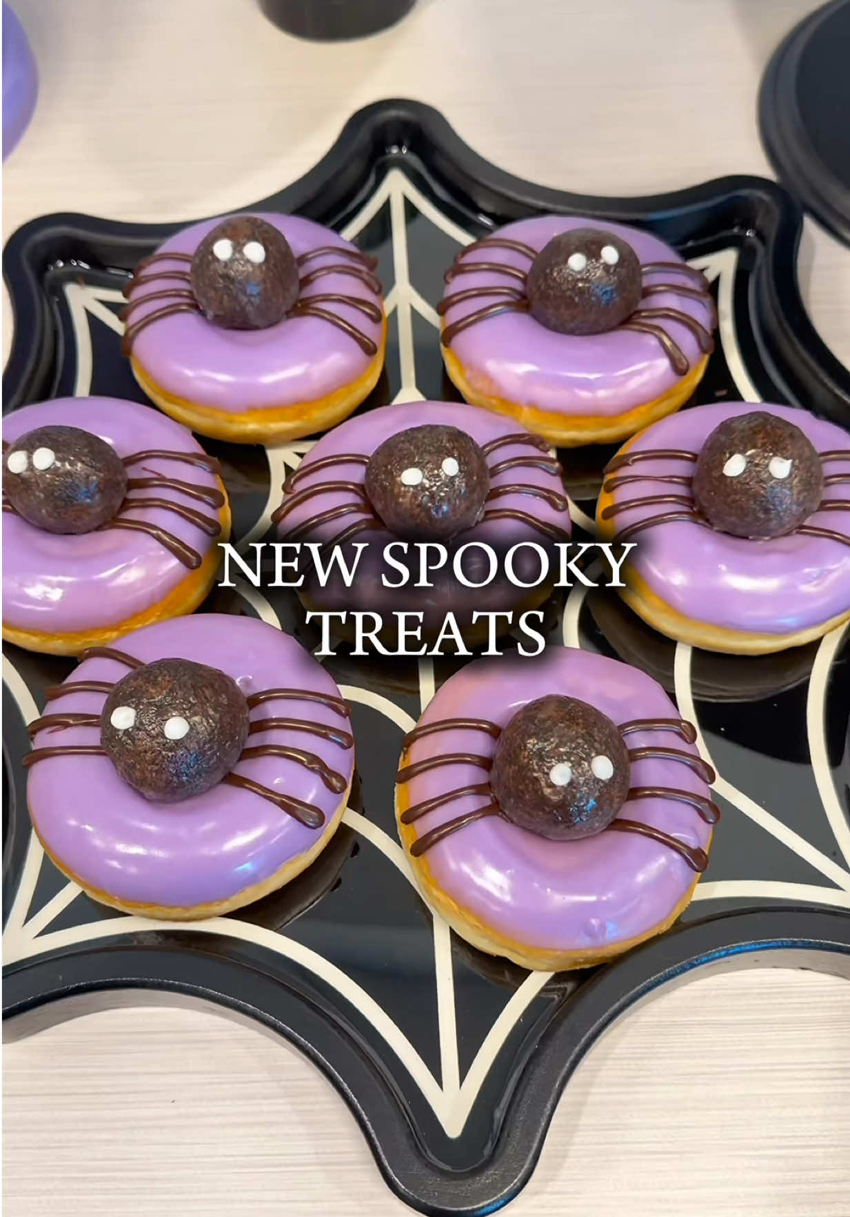 What's your fav new Dunkin' Halloween item? Grab the new Halloween Munchkins Bucket before they run out! #dunkinpartner #HalloweenTreats #halloweenparty 