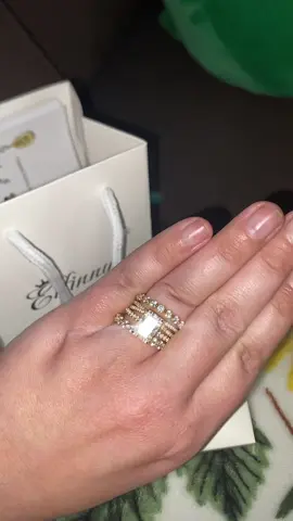 I got a new set and I love it. #golden#ss#weddingset#effinny @effinny_store 