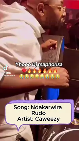 Religious vibes 🔥🔥🔥 Song: Ndakarwira Rudo Artist: Caweezy  #amapiano #amapianodance #zimtiktokers🇿🇼🇿🇼🇿🇼 #music #gospel 
