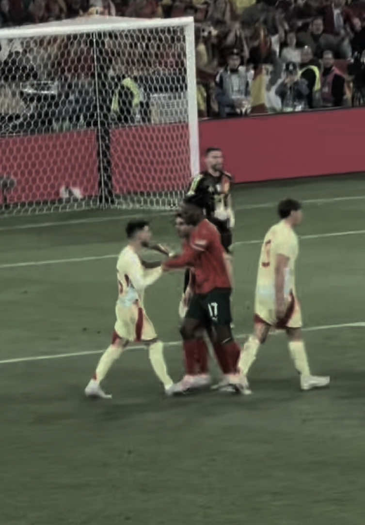 Leao X Badboy🏄‍♂️#rafaelleao #badboy #footballedit #fyp 