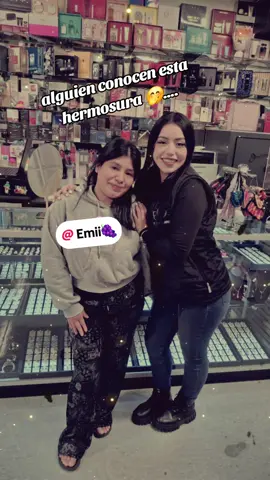 @Emii🍇 #un gusto conocerla hermosa 