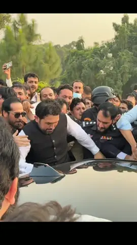 عشق عمرانیہ ، جنون ، سہیل خان آفریدی حلف لینے کیلئے پہنچنے کے موقع #foryou#trending#imrankhanzindabad❤️🇵🇰🤗#pti_zindabad#sohailafridi 