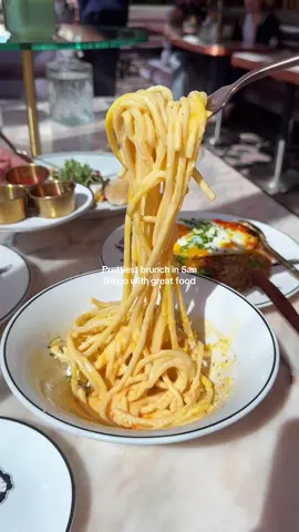 The spot is 📍Morning Glory in Little Italy, San Diego! Highly recommend the fluffy pancakes + Morning Glory ginger fried rice 😋 #sandiego #sandiegofood #sandiegoeats #sandiegobrunch #brunchspots 