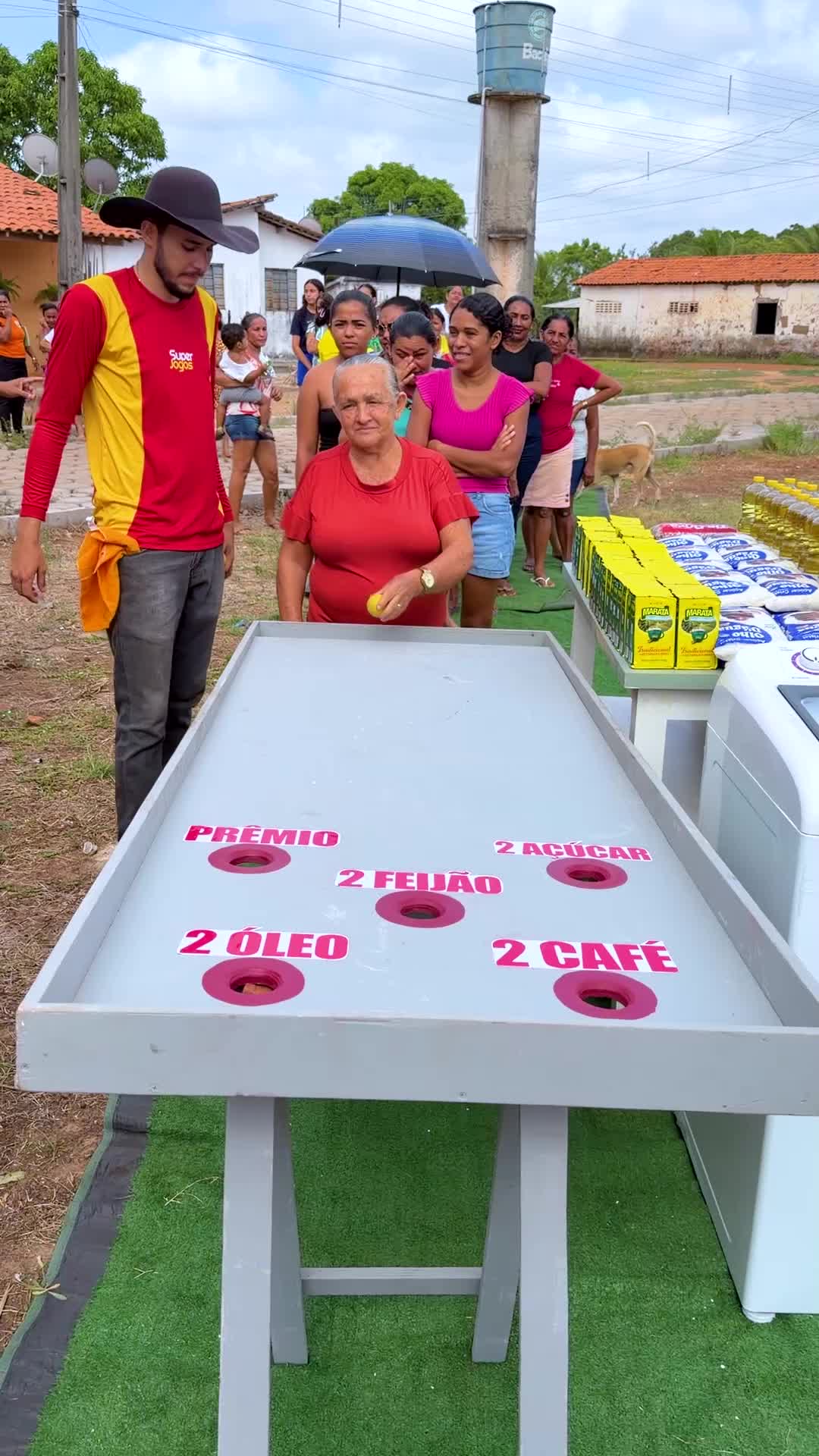 Jogo da bolinha no buraco: Acerte o buraco e leve uma máquina de lavar ou alimentos!